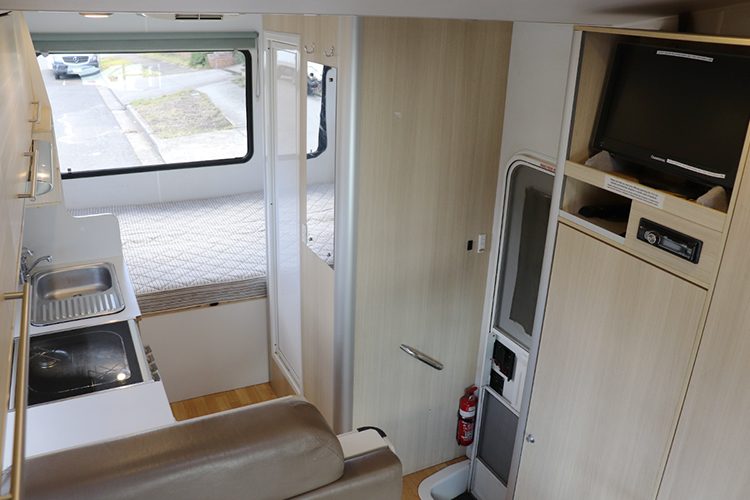 kangaroo-4-berth-motorhome-3