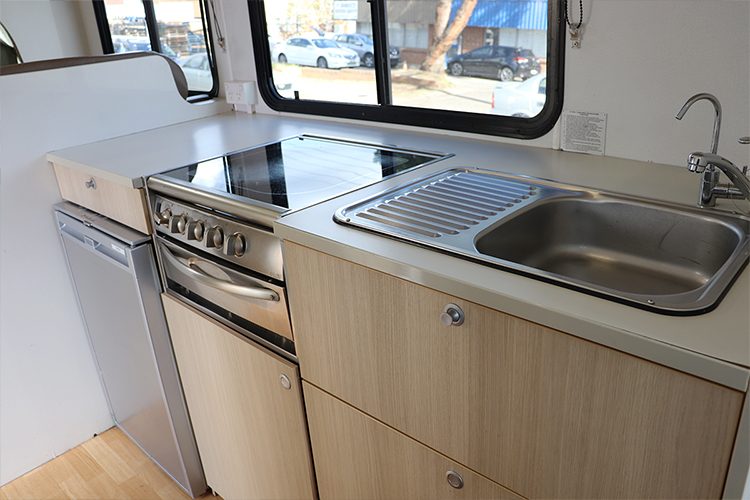 kangaroo-4-berth-motorhome-7