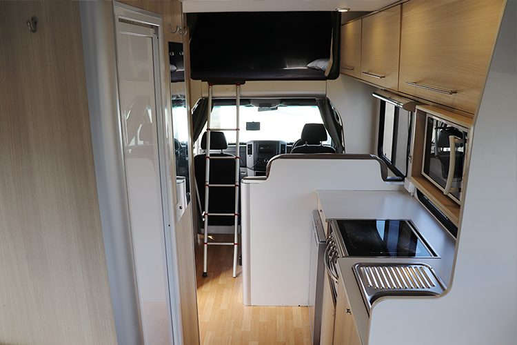 kangaroo-4-berth-motorhome-8