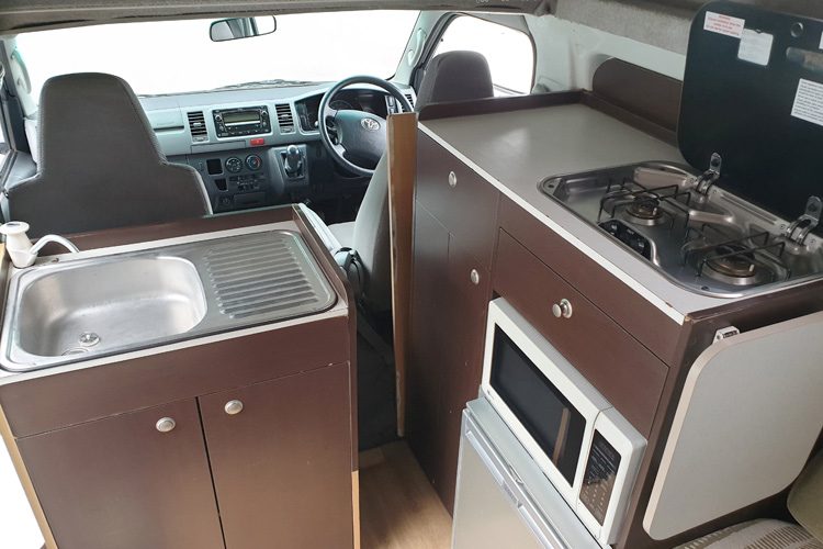 lucky-roadie-camper-4